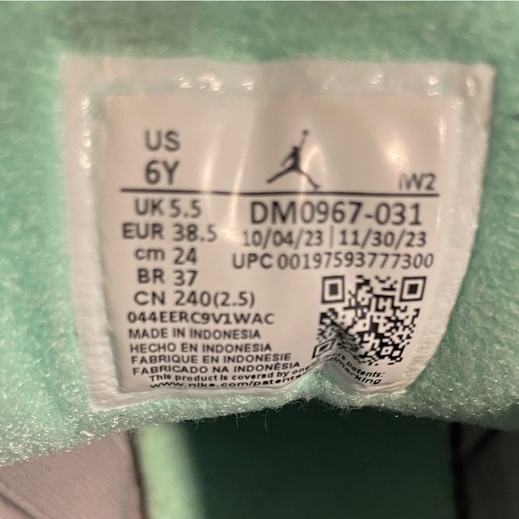 Air Jordan 3 Retro Green Glow - Picture 5 of 5